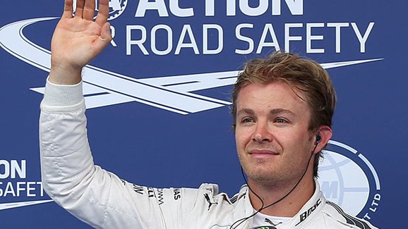 VC Rakouska F1 2015: Vítězství pro Rosberga, trest pro Hamiltona