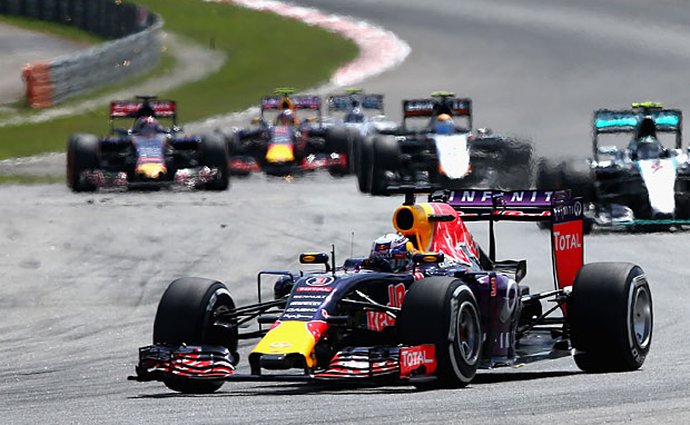 Koupí Red Bull formuli 1?