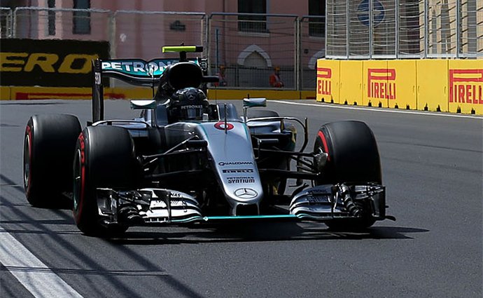 Kvalifikace VC Evropy F1 2016: Rosberg nejrychlejší, Hamilton havaroval