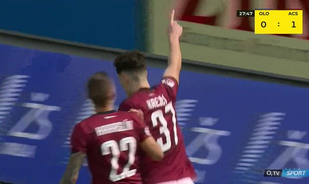 Olomouc - Sparta: Krejčí bezpečně proměňuje penaltu, 1:0 pro Letenské!