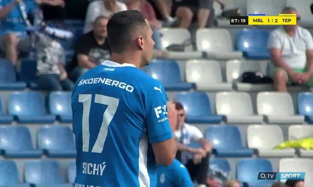 Mladá Boleslav - Teplice: Suchý utáhl míč ideálně k tyči a snížil, 1:2