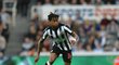 Rolando Aarons si za Newcastle zahrál také v Premier League