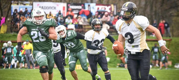 Tým amerického fotbalu Brno Alligators prohrál i druhé utkání v lize.