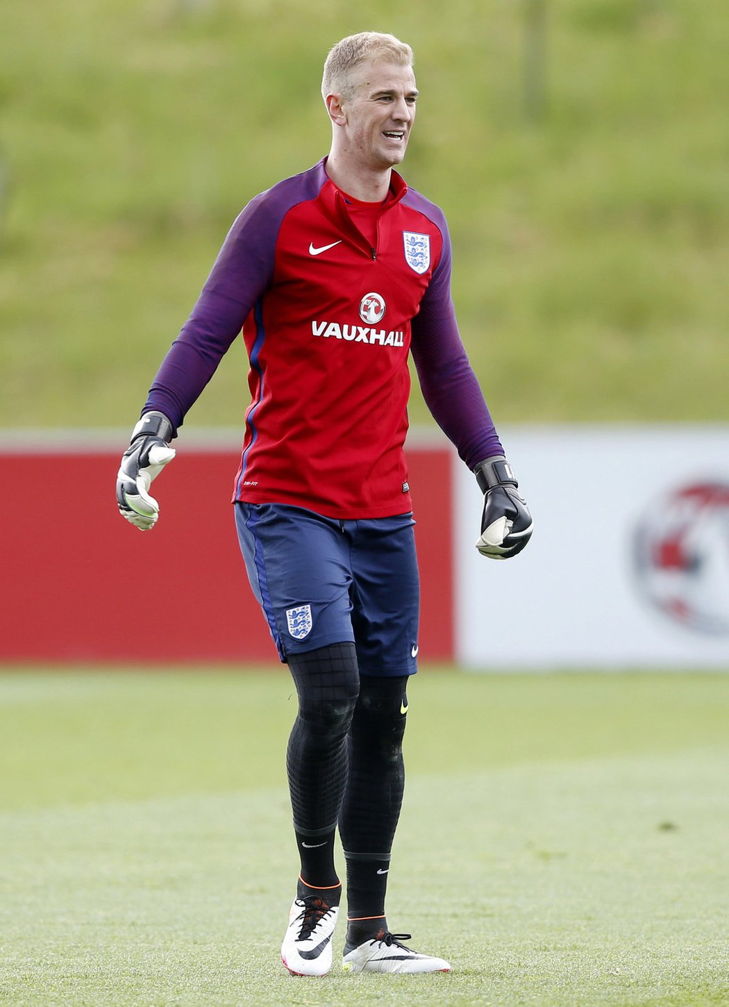 Anglický reprezentační brankář Joe Hart při tréninku