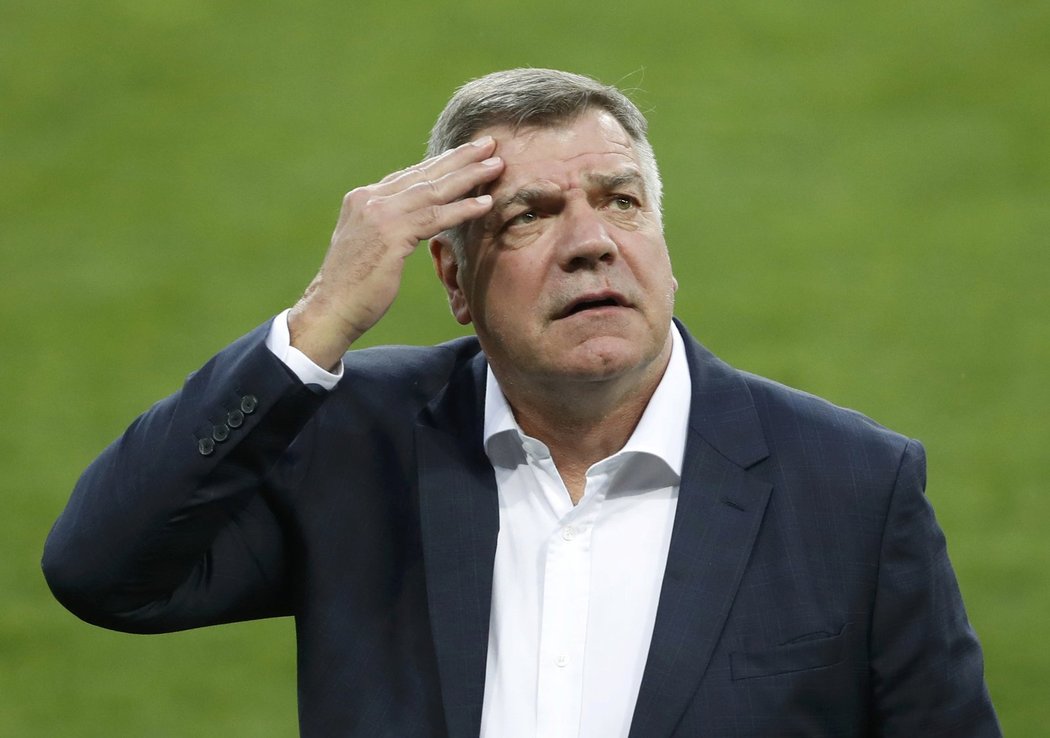 Trenér Anglie Sam Allardyce má na krku pořádný skandál