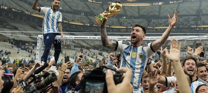 Messi hledal odpověď: Jsi největší. Ze zombie hrdina, pustil z uzdy i emoce