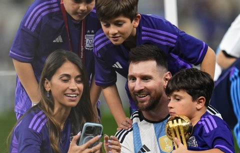 Lionel Messi si vychutnává titul na mistrovství světa s rodinou