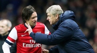 Rosického mizérie v Arsenalu: Wenger mu dovolil JEDNU přihrávku