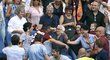 Dojemný moment. Alessandro Florenzi objal babičku a stadion AS Řím bouřil nadšením.