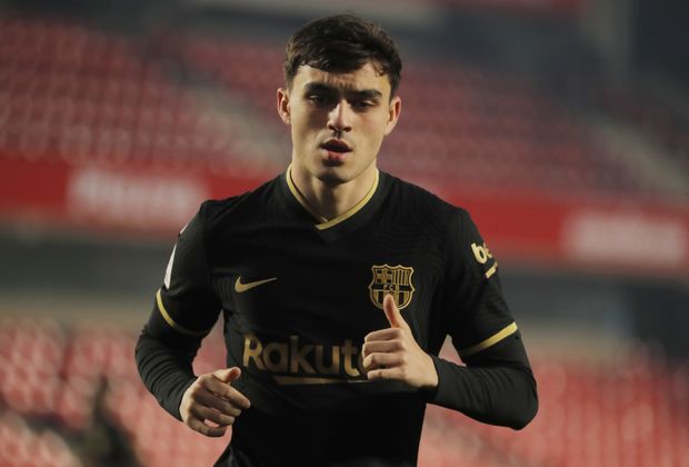 Seznamte se - Pedri. Řeč je o vycházející hvězdě Barcelony. Seznamte se - Pedri. Řeč je o vycházející hvězdě Barcelony.