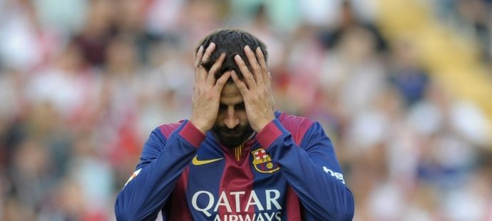 Obránce Barcelony Gerard Piqué prožívá nejhorší období svého působení v klubu