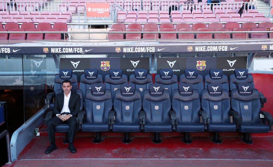 Xavi je novým trenérem Barcelony