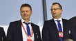 Místopředseda FAČR Roman Berbr a předseda Martin Malík na tribuně při utkání české reprezentace