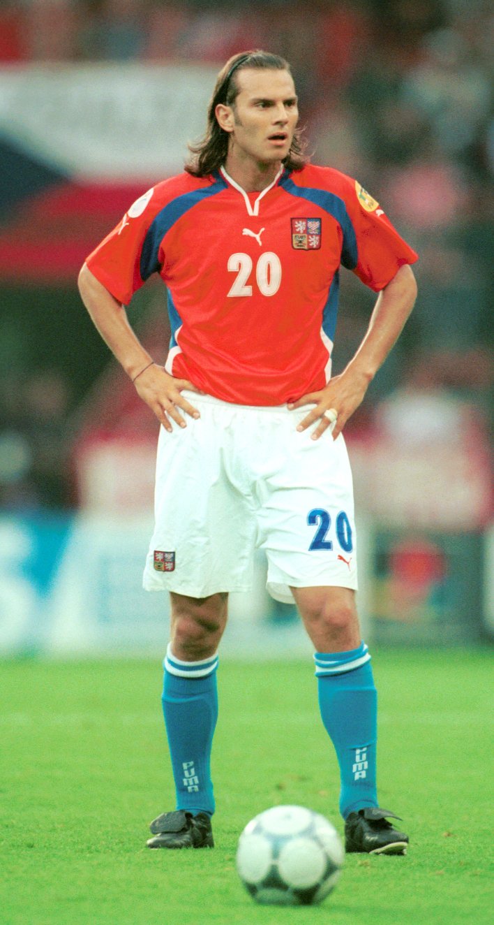 Patrik Berger slaví 40. narozeniny. Stříbro z Eura 1996, ligový titul s Dortmundem, šest různých pohárů s Liverpoolem či prvenství v domácích anketách Fotbalista roku i Zlatý míč - to vše z něj dělá jednoho z nejúspěšnějších českých fotbalistů.
