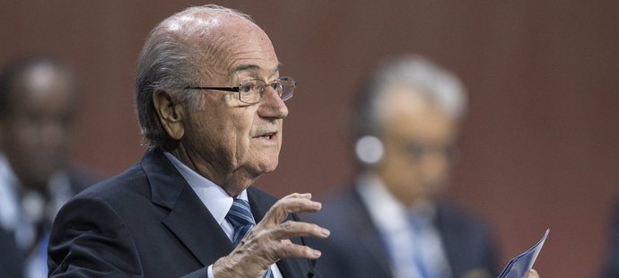 Sepp Blatter rezignoval na post prezidenta FIFA