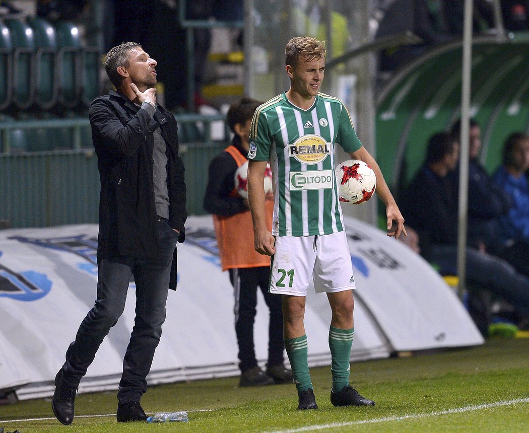 Trenér Martin Hašek a jeho syn Martin Hašek mladší při zápase Bohemians