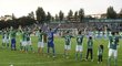 Fotbalisté Bohemians slaví s fanoušky po remíze se Slavií