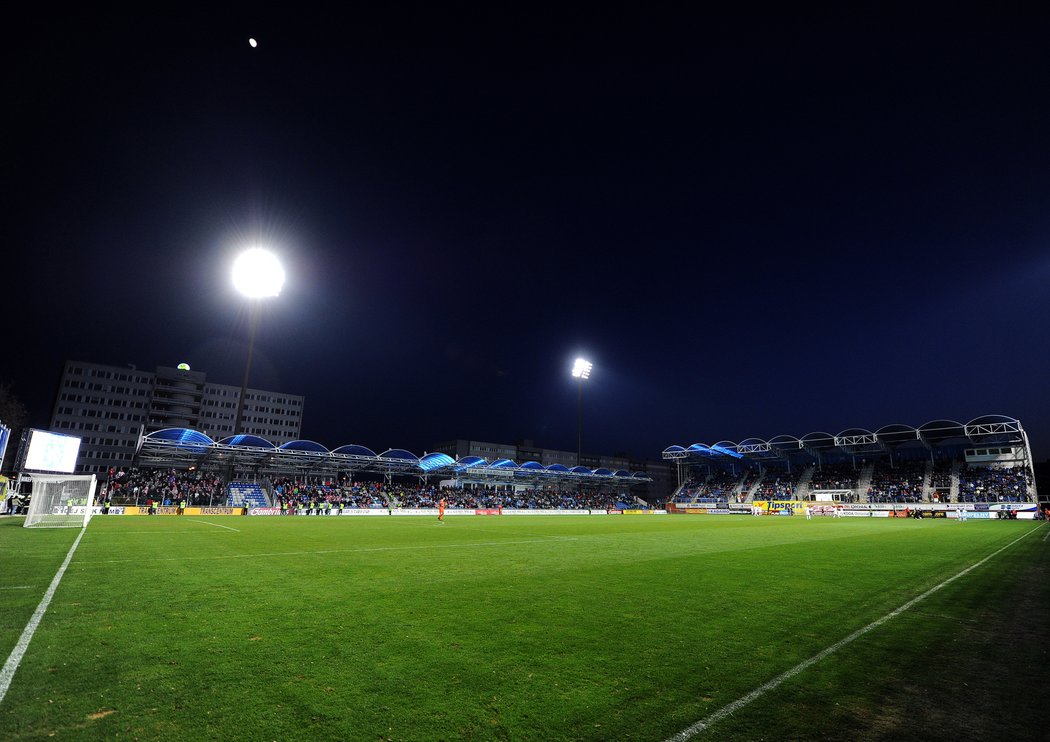 Pohled na mladoboleslavský stadion