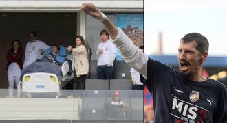 Trpí nemocí ALS jako plzeňský Čišovský: Fotbal sledoval na tribuně v posteli!
