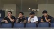 Na utkání svých spoluhráčů se přišel podívat i zraněný Neymar