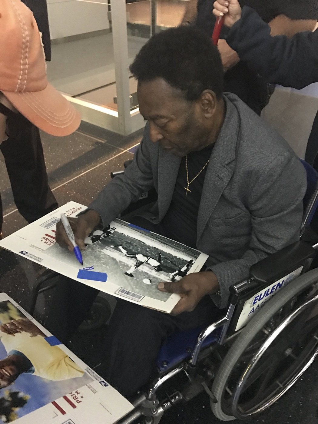 Legendární Pelé zemřel v nemocnici obklopen svou rodinou