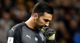 Buffonova otočka? Legendární brankář přemýšlí o pokračování v kariéře