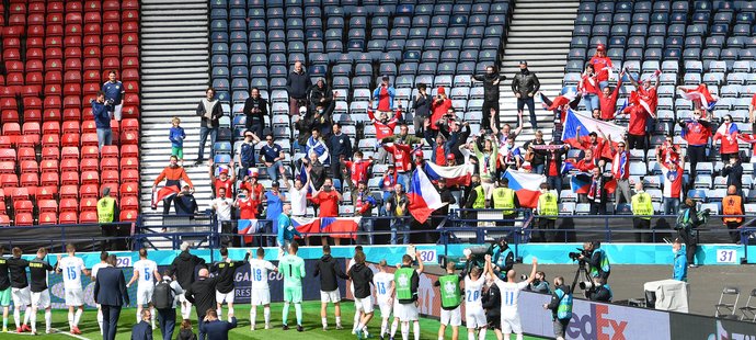 Oslavy českých fotbalistů s fanoušky v Glasgow