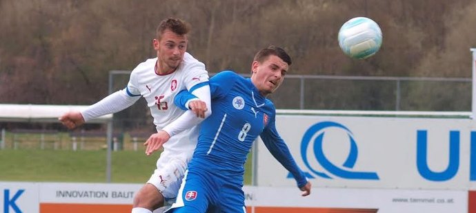 Čeští fotbalisté do devatenácti let nestačili na Slovensko