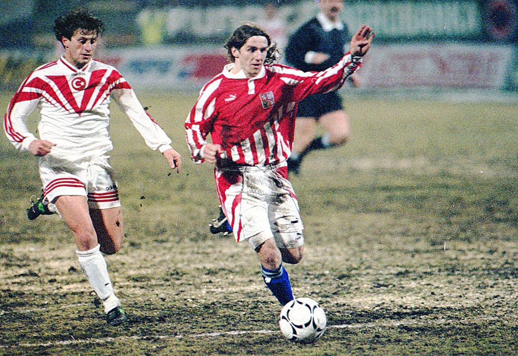 Karel Poborský nabíral hvězdnou formu, která ho vystřelila ze Slavie do Manchesteru United