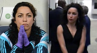 Lékařka Eva Carneiro se ukázala v sexy šatech. A hrozí Chelsea soudem