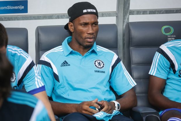 Didier Drogba narozdíl od minulosti má v Chelsea k základní sestavě daleko Didier Drogba narozdíl od minulosti má v Chelsea k základní sestavě daleko