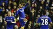 Záložník Chelsea Eden Hazard se raduje po gólu do sítě Derby
