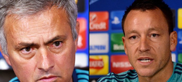 Trenér José Mourinho a kapitán John Terry se rozpovídali na tiskové konferenci Chelsea
