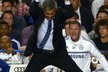 Trenér Chelsea José Mourinho u lavičky občas pořádně vyváděl