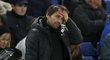 Trenér Chelsea Antonio Conte má starosti