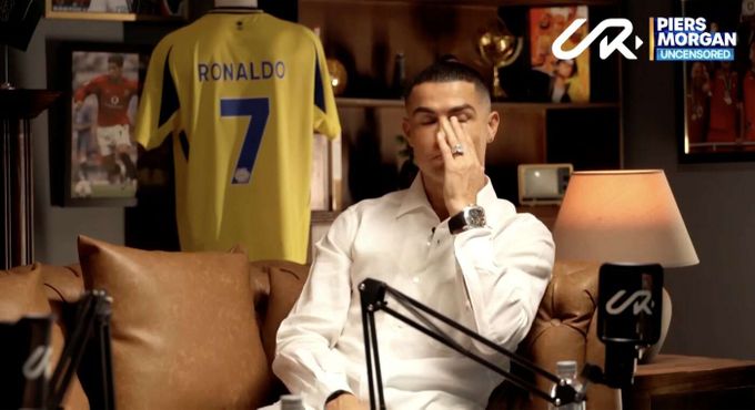 Čtyřicetiletý Ronaldo mluvil o konci kariéry. Jak to má s auty? Pobavil, když je neuměl spočítat Čtyřicetiletý Ronaldo mluvil o konci kariéry. Jak to má s auty? Pobavil, když je neuměl spočítat