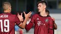 Tomáš Čvančara s Janem Mejdrem při pohárovém utkání Sparty v Domažlicích
