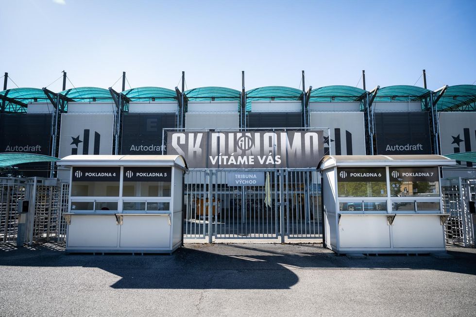 Konec profi fotbalu v Budějovicích. Nové Dynamo nemá jistou ani ČFL, čeká na licenci Brozan Konec profi fotbalu v Budějovicích. Nové Dynamo nemá jistou ani ČFL, čeká na licenci Brozan