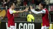Hráči domácího AZ Alkmaar se radují po prvním gólu do sítě Liberce