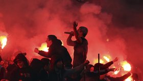 Fotbaloví fanoušci při zápasu Slavia Praha vs. Viktoria Plzeň
