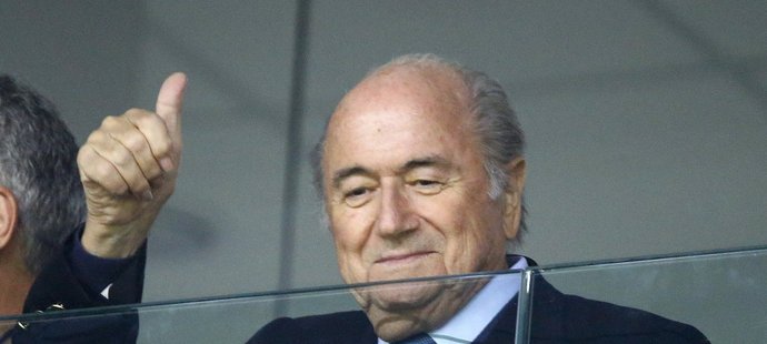Prezident FIFA Sepp Blatter chce prosadit do fotbalu novinky