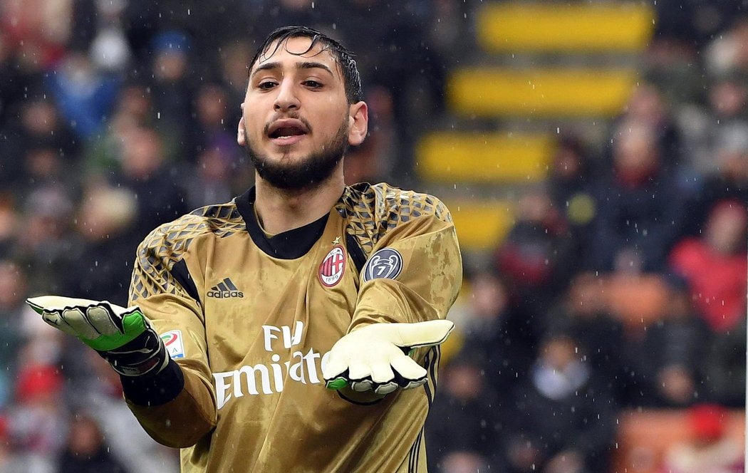 Gianluigi Donnarumma v dresu AC Milán