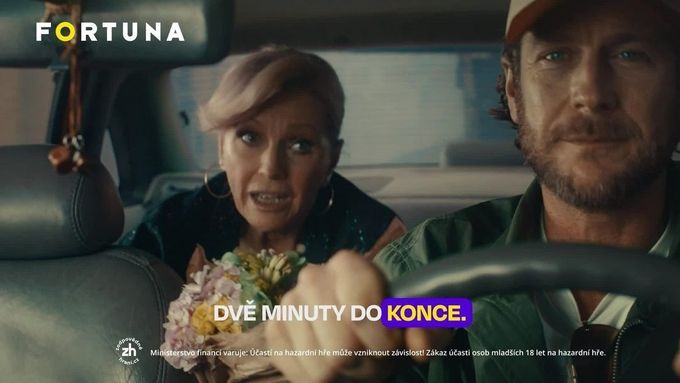 Česká hudební ikona a fotbal! Helena Vondráčková září v nové reklamě se světovou produkcí Česká hudební ikona a fotbal! Helena Vondráčková září v nové reklamě se světovou produkcí