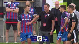 Neodpískaný faul na Spáčila a dvojí odsunuté střídání v zápase Plzeň - Slovácko Neodpískaný faul na Spáčila a dvojí odsunuté střídání v zápase Plzeň - Slovácko