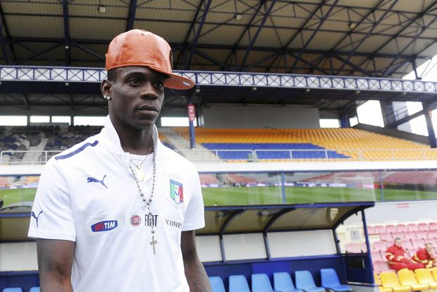 Mario Balotelli před zápasem italské reprezenace v Praze Mario Balotelli před zápasem italské reprezenace v Praze