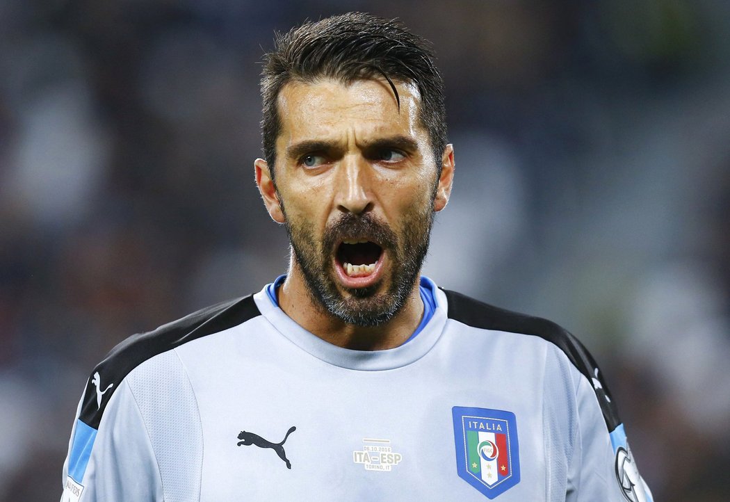 Brankář Gianluigi Buffon je stálicí v italské sestavě