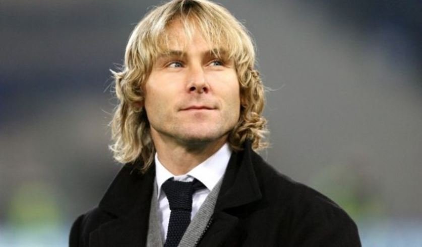 Pavel Nedvěd dostal za loňskou sezonu v Juventusu prémie ve výši 8 milionů korun.