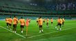 Fotbalisté AS Řím trénují na stadionu v Baku, kde hraje své domácí zápasy v Lize mistrů Karabach