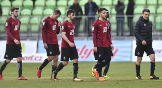 CELÝ SESTŘIH: Karviná - Sparta 1:1. Hapalův tým přišel o výhru na konci