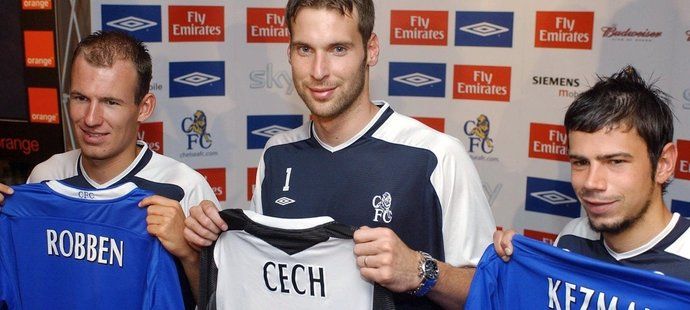 Do Chelsea přišel Mateja Kežman v létě 2004 společně s Arjenem Robbenem a Petrem Čechem